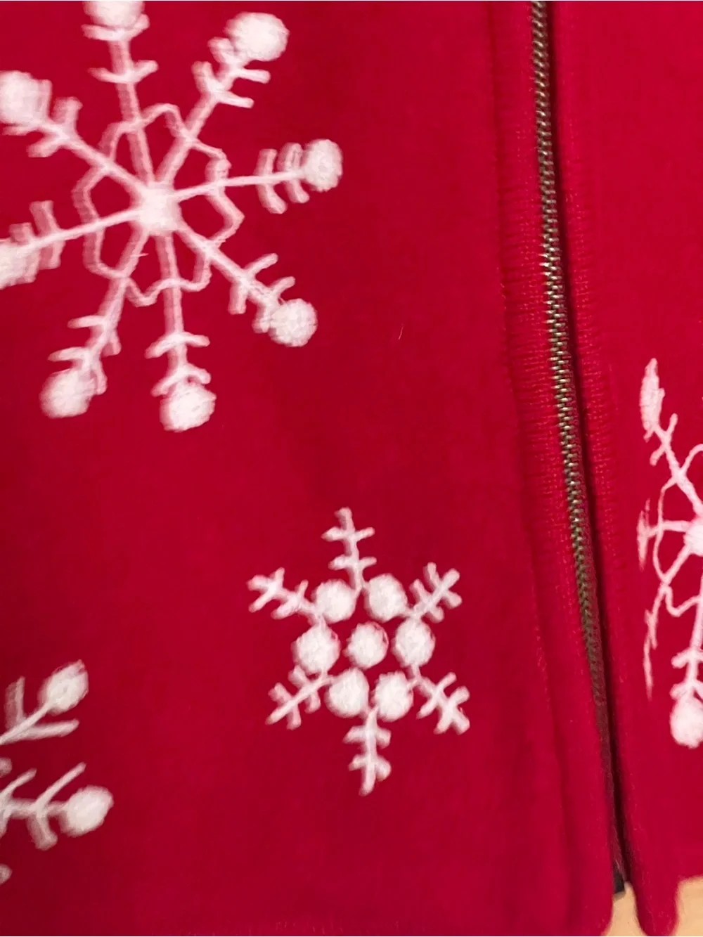 Vintage women’s small 100% wool Red Zip-Up Jacket & Snowflake Accents no flaws